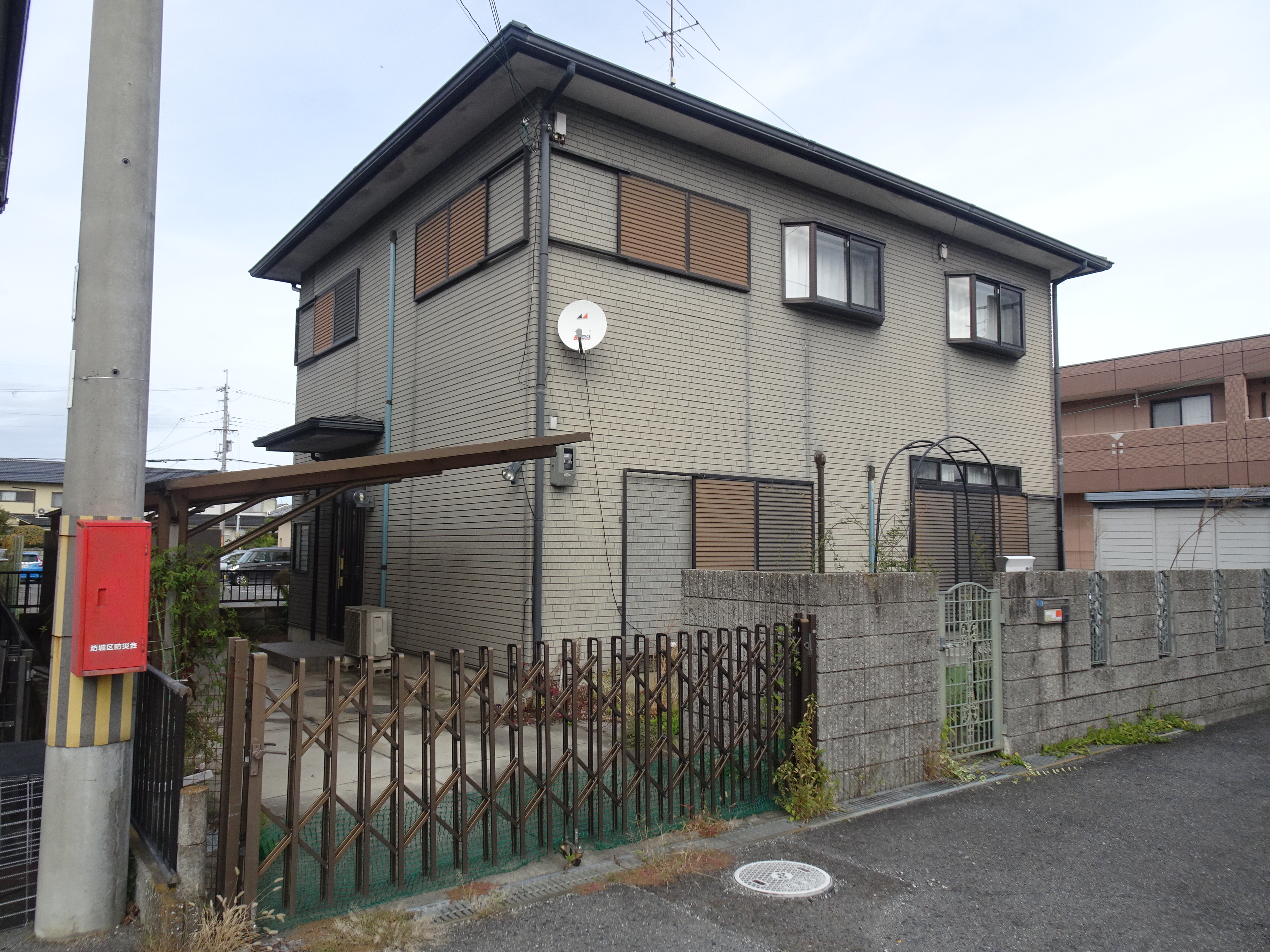 橿原市東坊城町